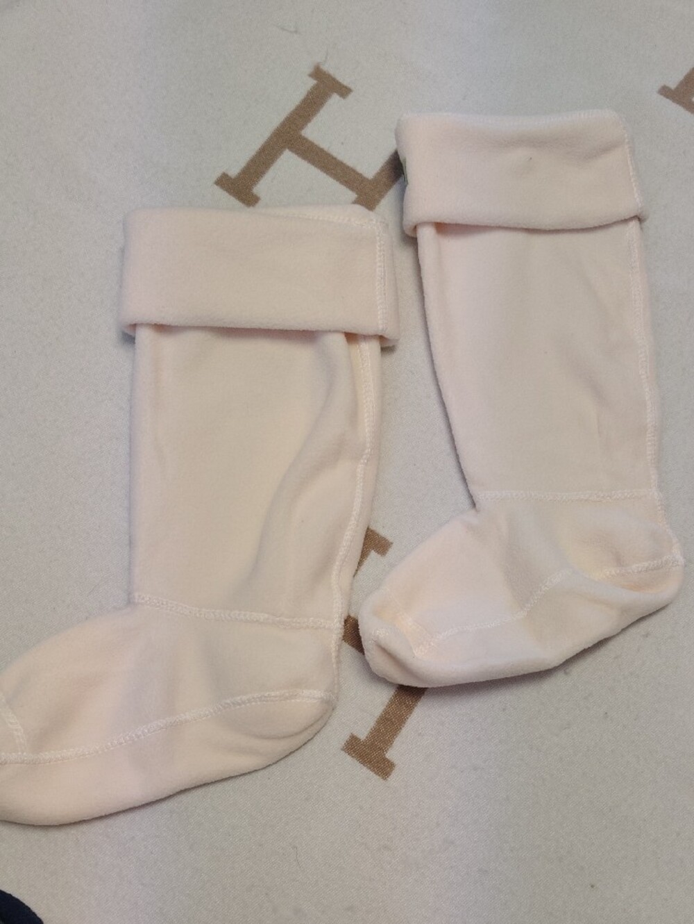 Hunter Boot Liners Cream with Green Logo Size Medium - Picture 4 of 4